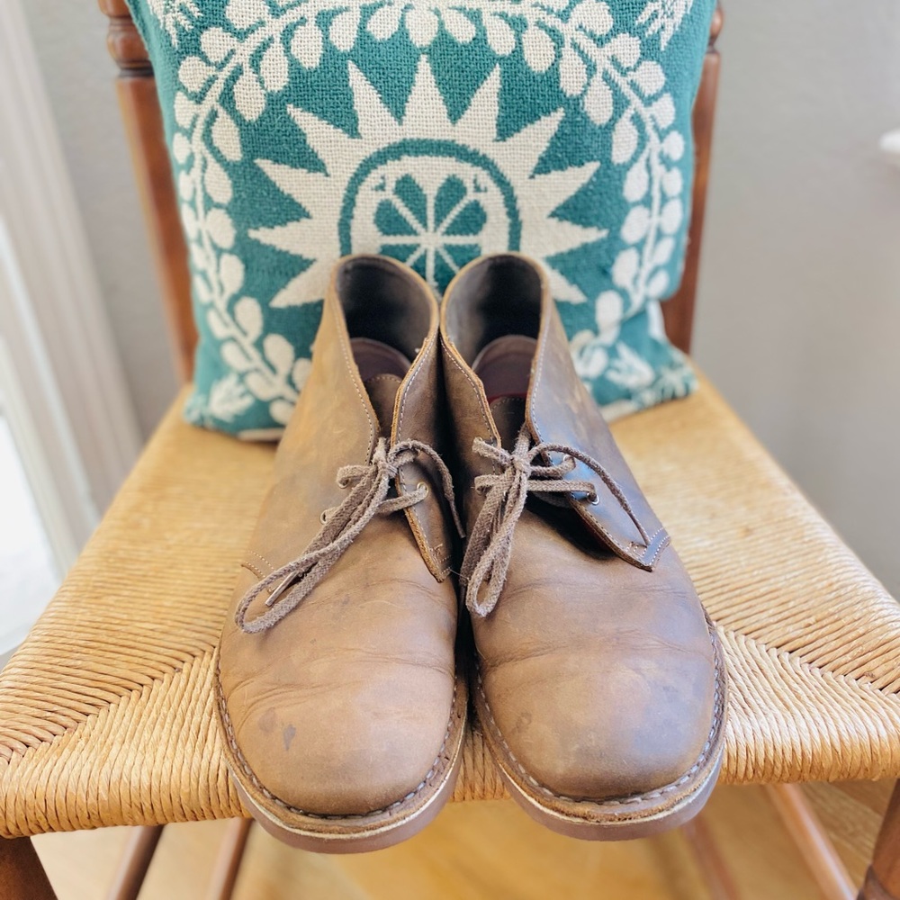 Clarks classic chukka boots